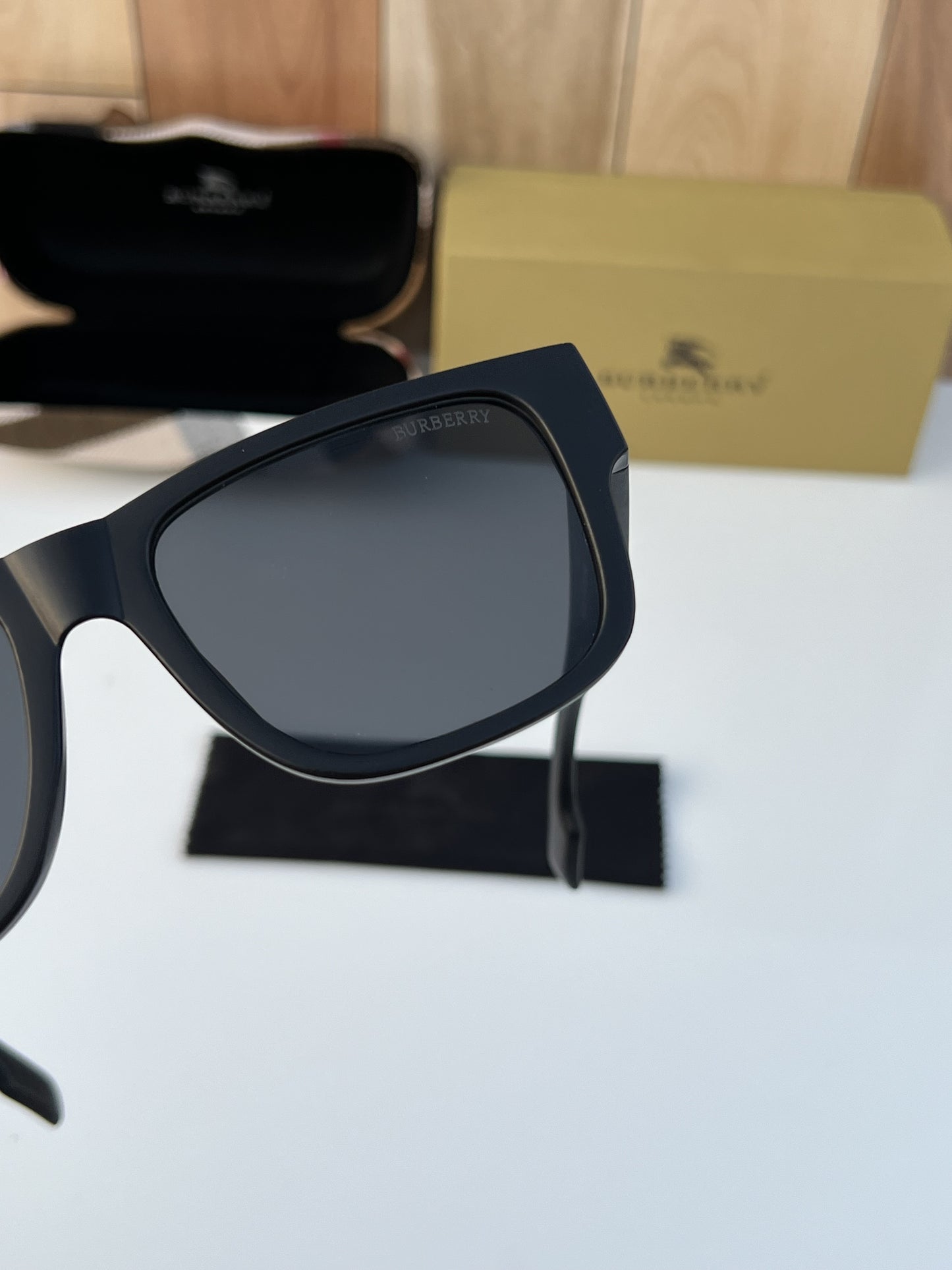 Burberry Black Classic Luxury Shade With Original Packing