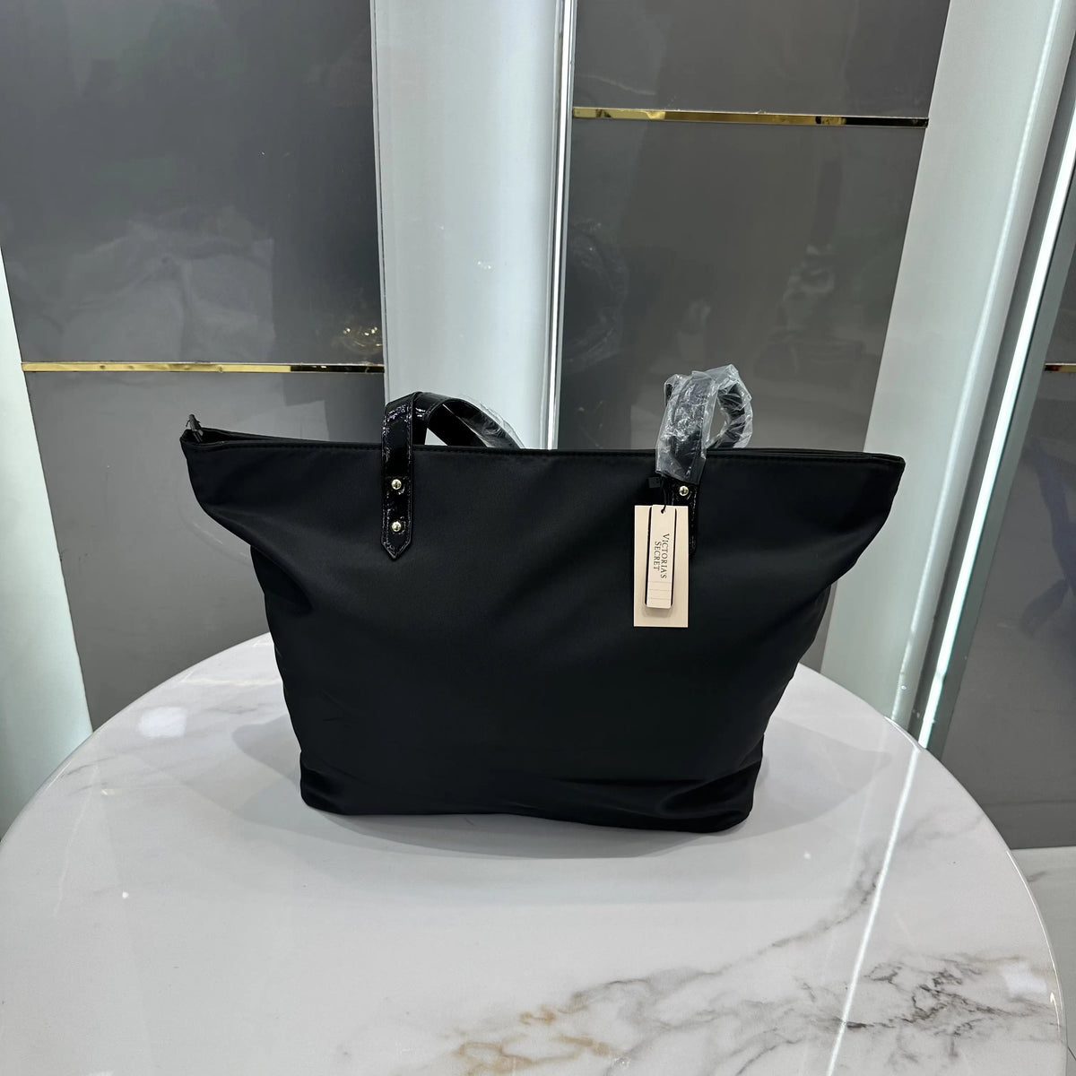 Karl Lagerfel d Luxury Tote Bag k198