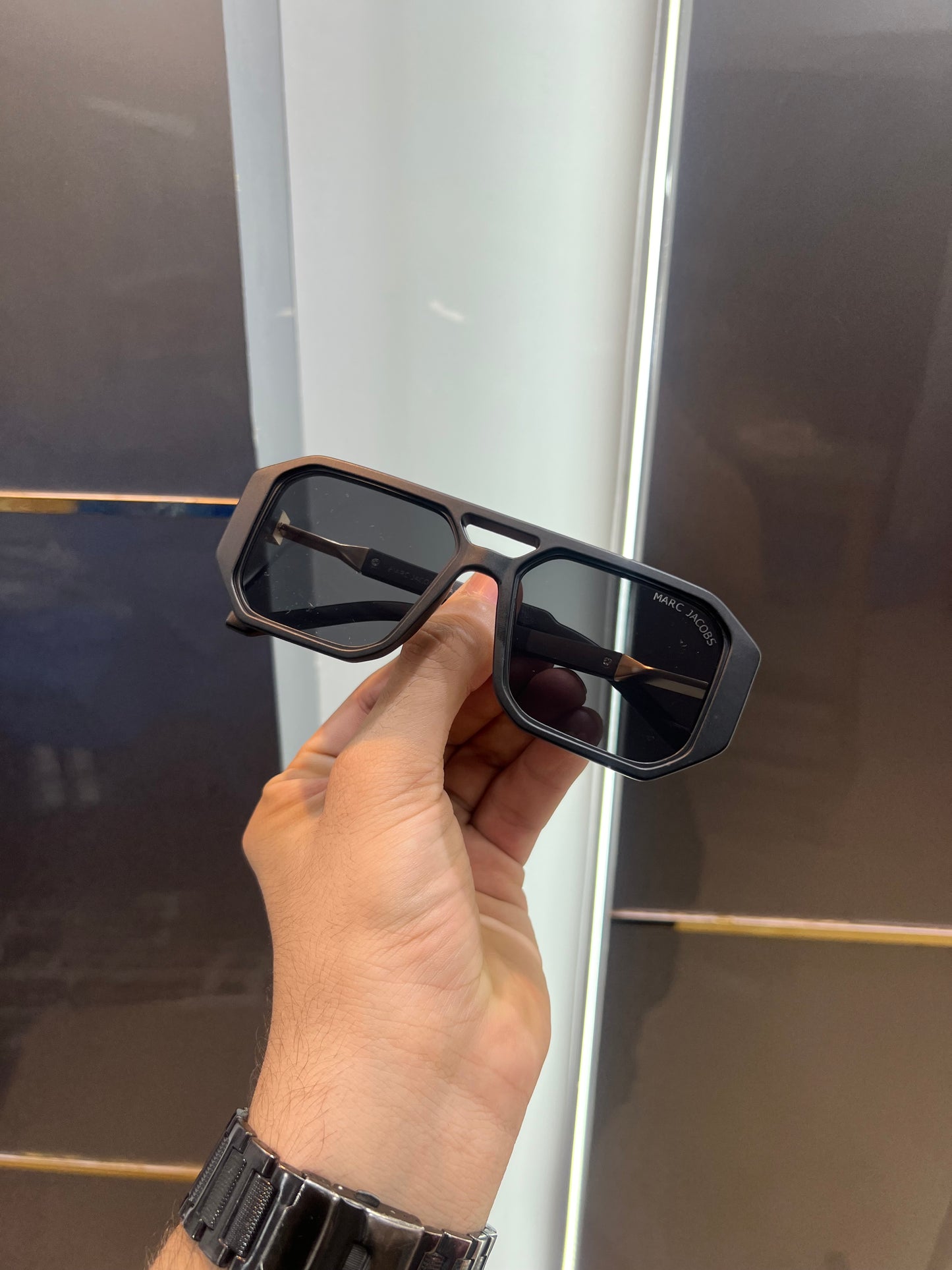 Marc Jacob Mat Black Shahid Kapoor Edition Luxury Shade With Original Packing