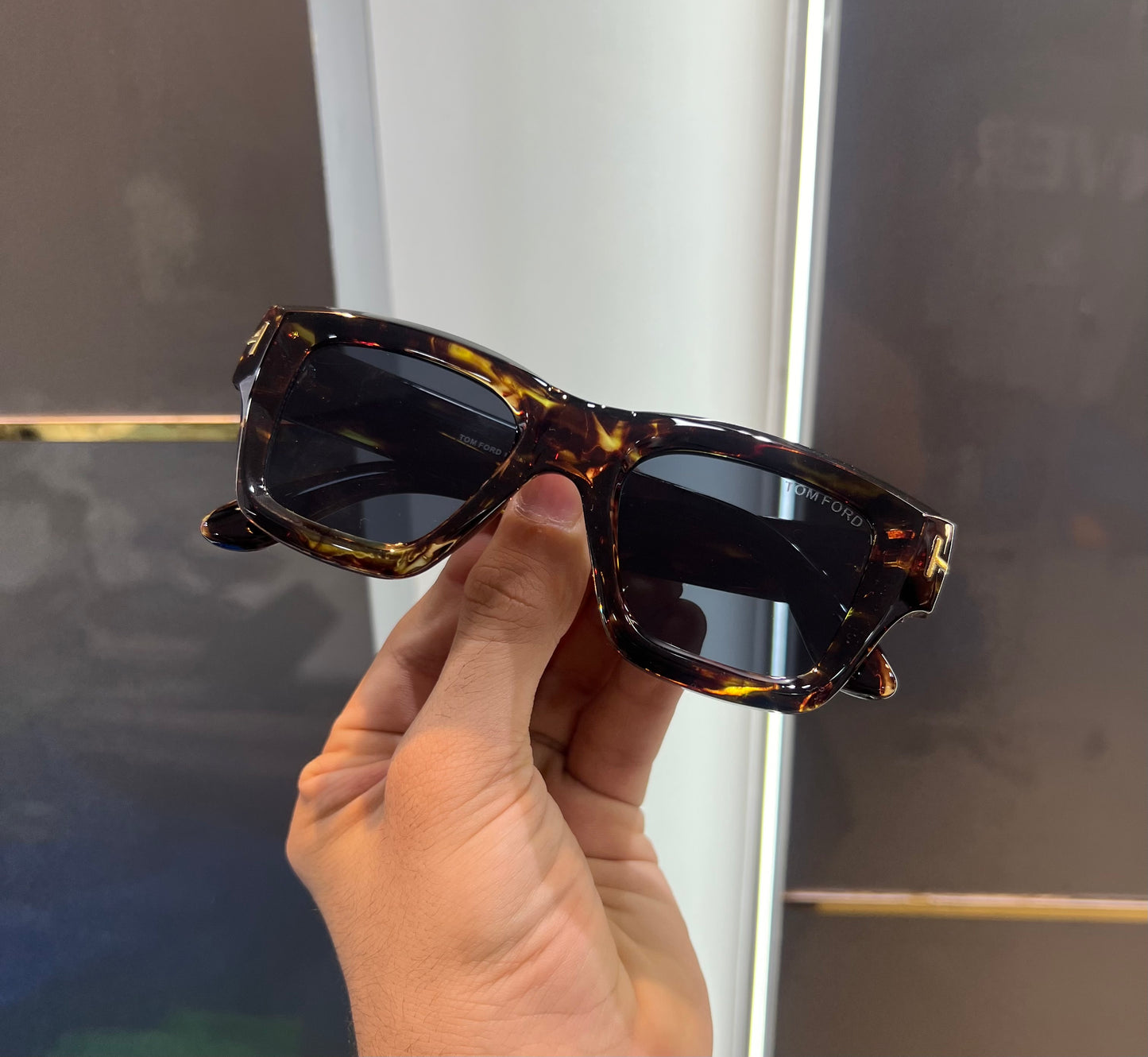 Tomford Tiger Luxury Shade With Original Packing