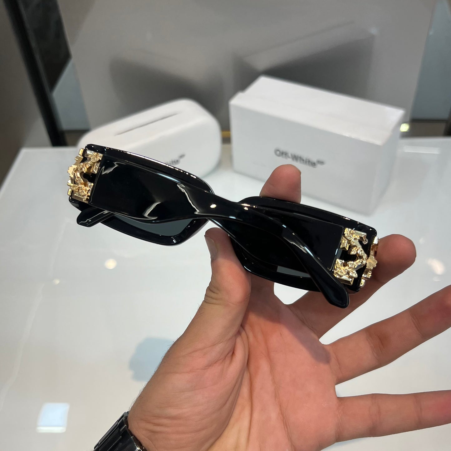 Off White Black Gold Designer Luxury Shade With Original Packing