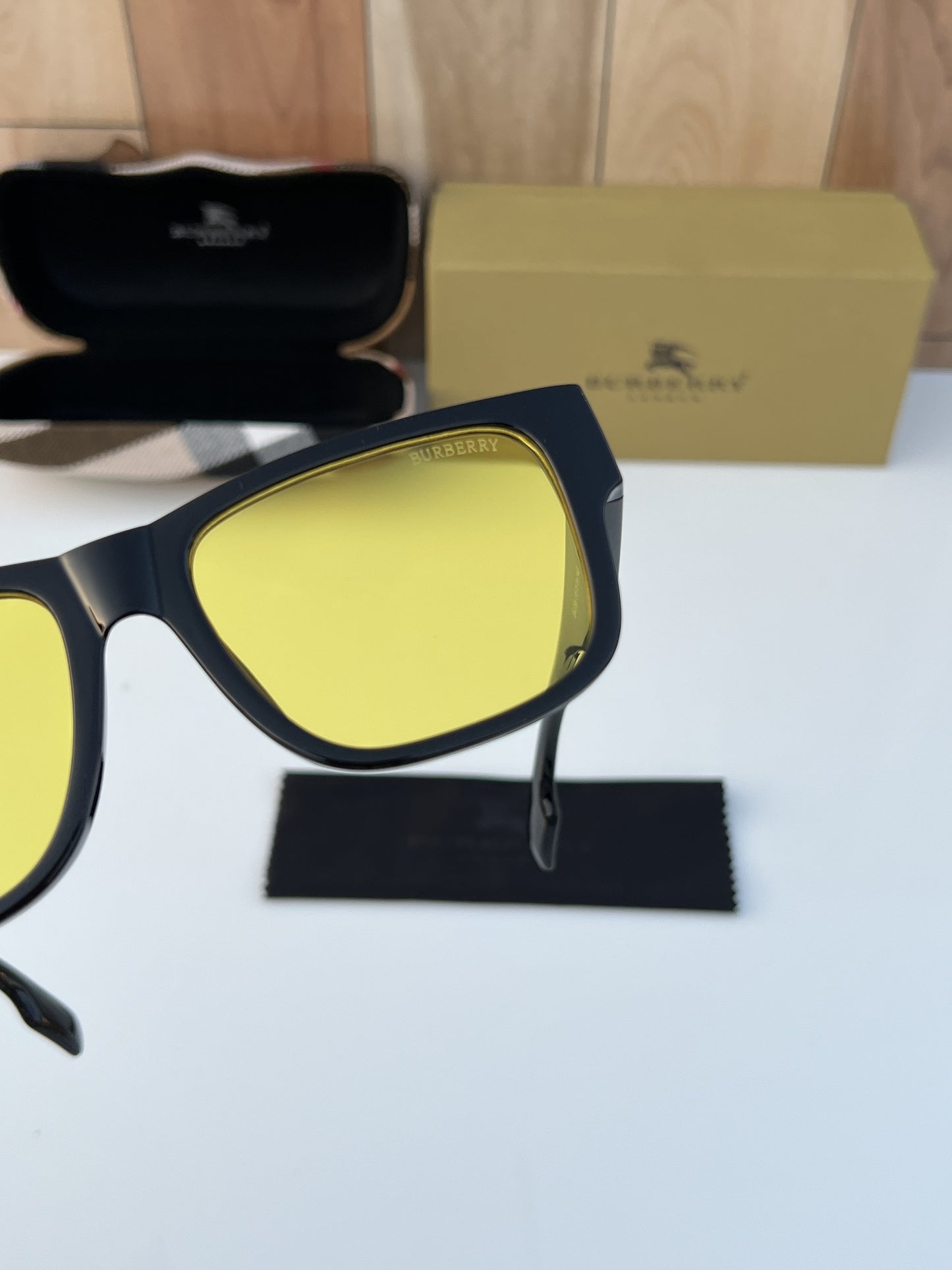 Burberry Black Yellow Luxury Shade With Original Packing