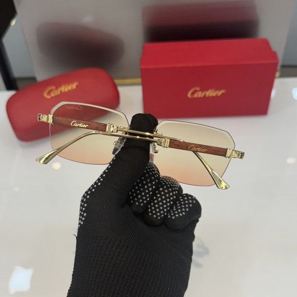 Cartier Cream Luxury Shade With Original Packing 8679