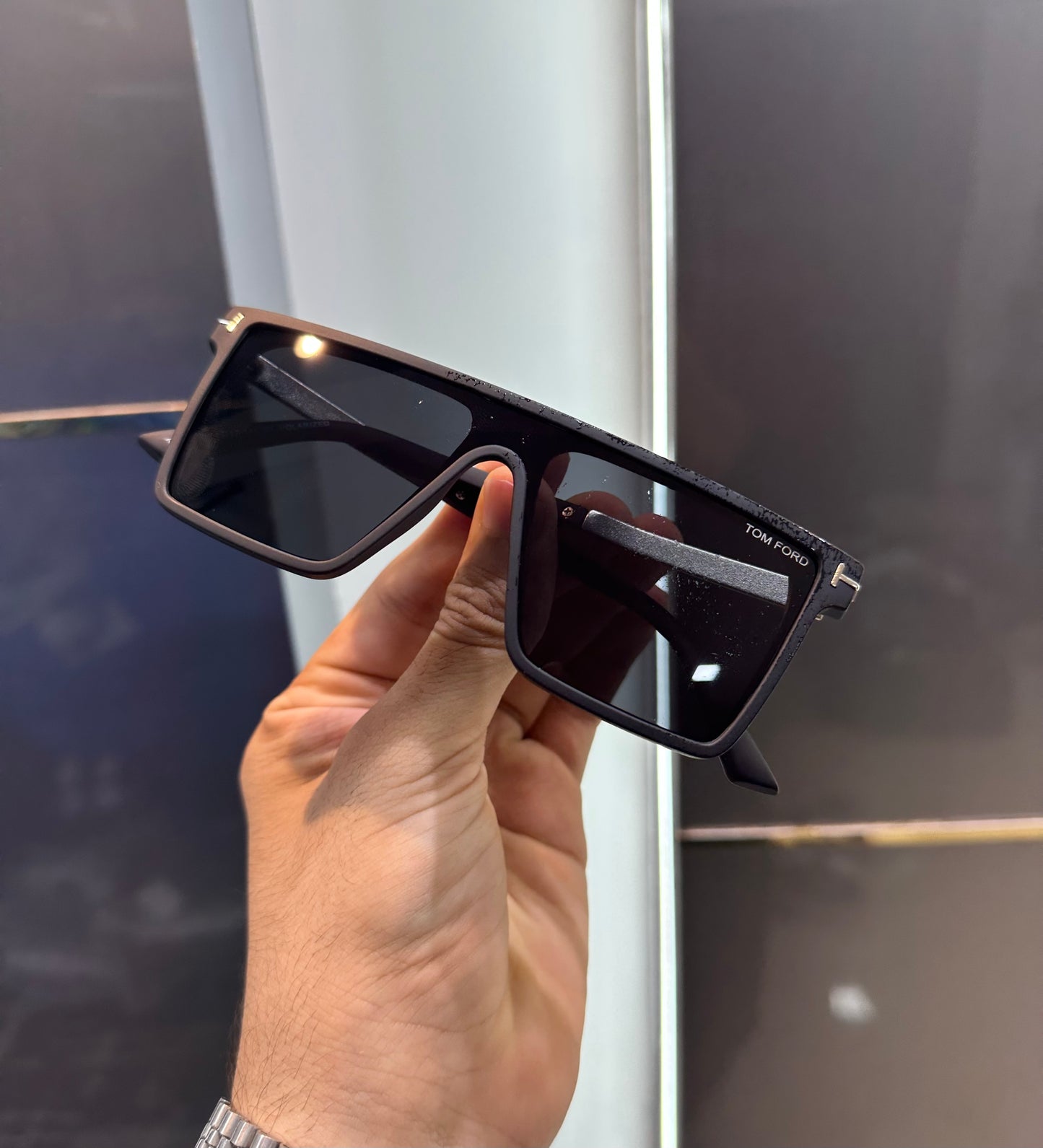 Tomford Black Classic New Luxury Shade With Original Packing