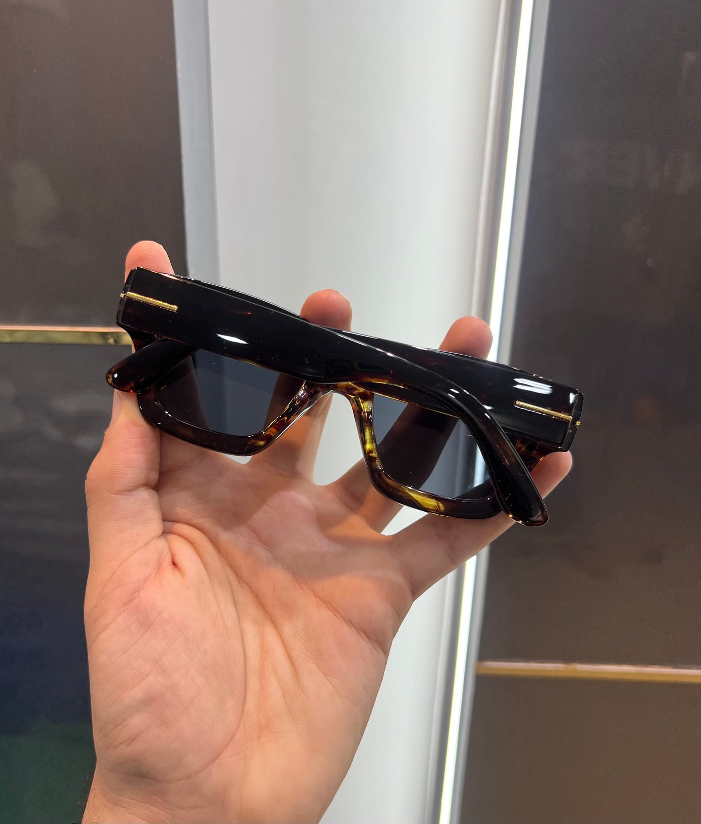 Tomford Tiger Luxury Shade With Original Packing
