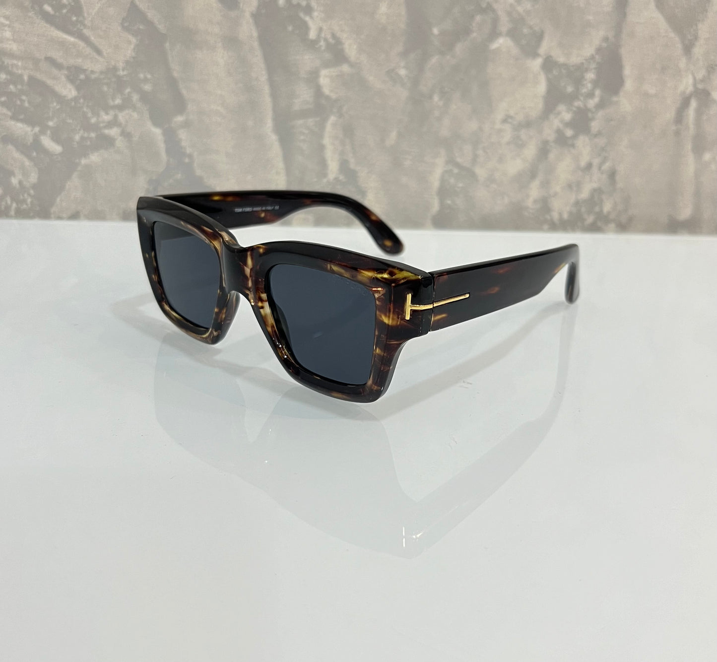 Tomford Tiger Luxury Shade With Original Packing