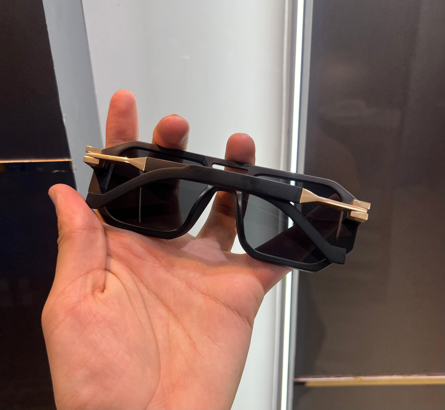 Marc Jacob Mat Black Shahid Kapoor Edition Luxury Shade With Original Packing