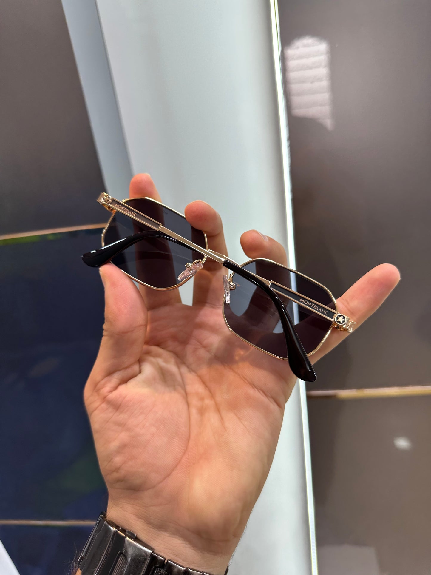 Mont Blanc Black Luxury Shade With Original Box Packing