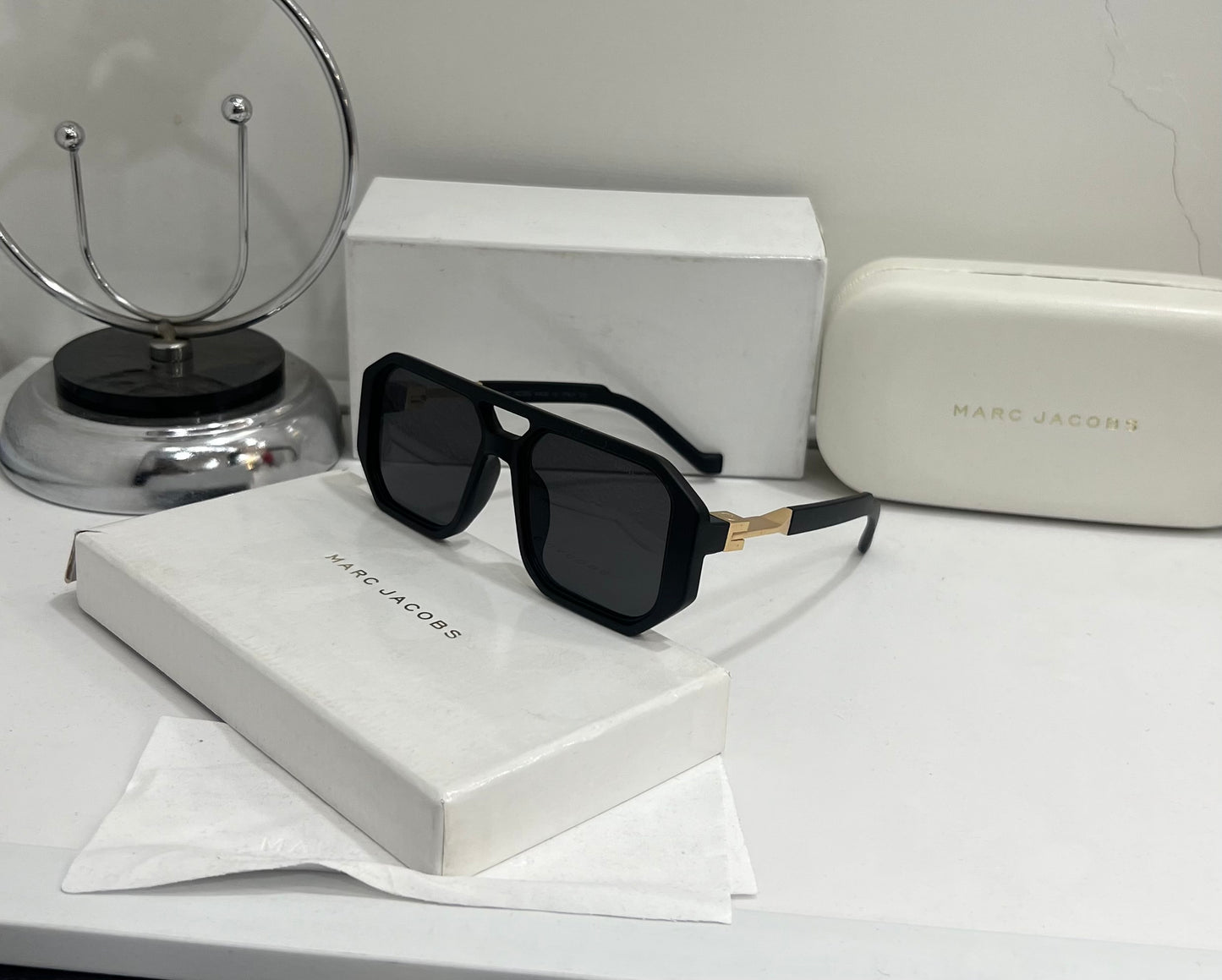 Marc Jacob Mat Black Shahid Kapoor Edition Luxury Shade With Original Packing