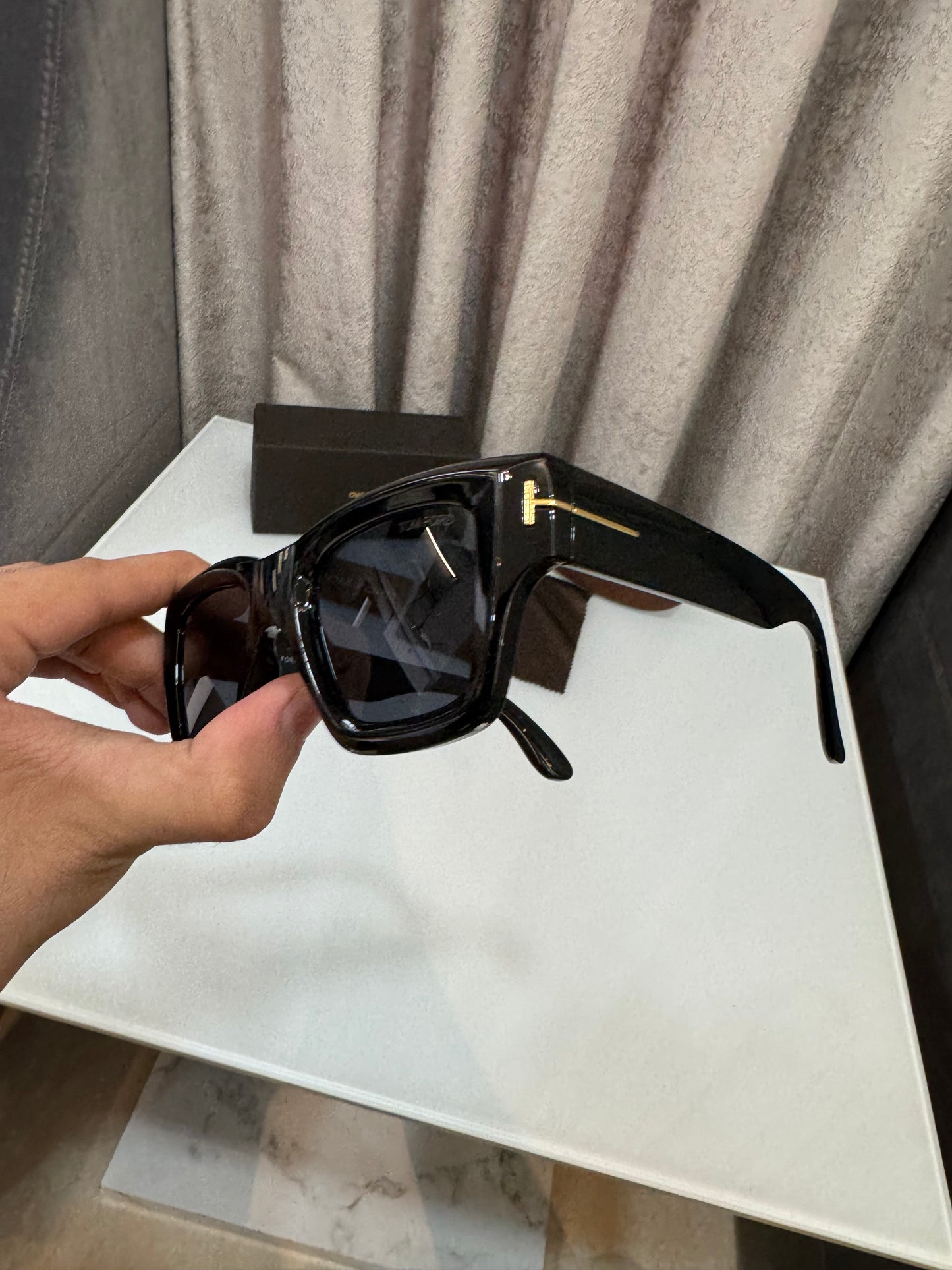 Tomford Full Black Luxury Shade With Original Packing