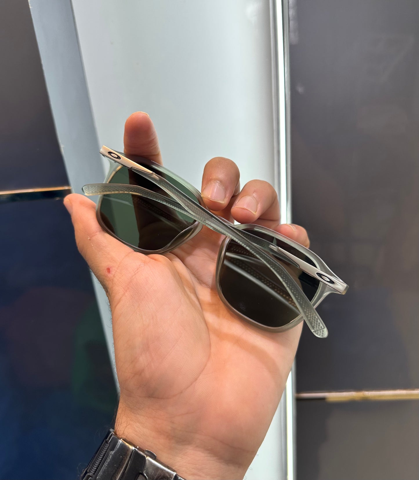 Oakley Green Limited Edition Luxury Shade With Original Packing