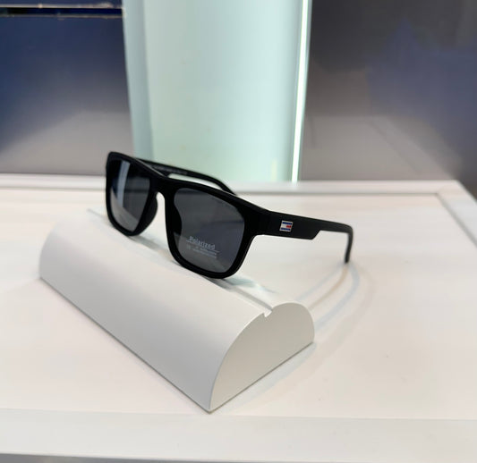 Tommy Hilfiger Mat Black Luxury Shade With Box