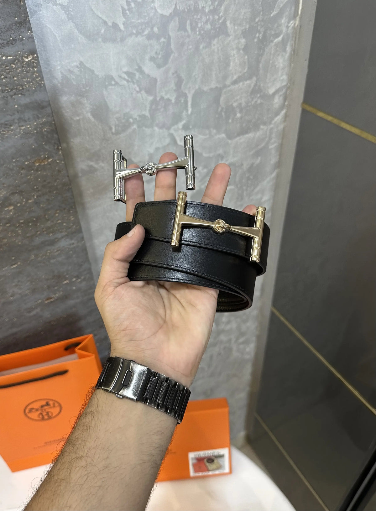 Hermes Reversible Belt Combo Premium With (2 buckle carry bag and box)h12