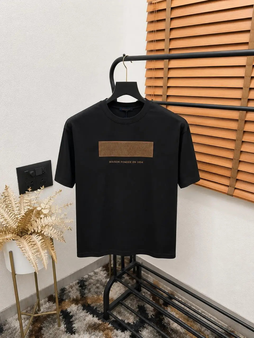 Loui_s Vuitton Turkey Imported Jute Embroidered Premium Drop Shoulder T-shirt (DN 567)