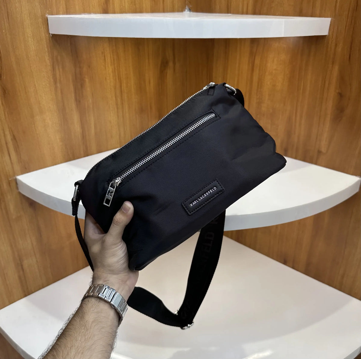 Karl Lagerfel d Luxury Sling Bag Black k98