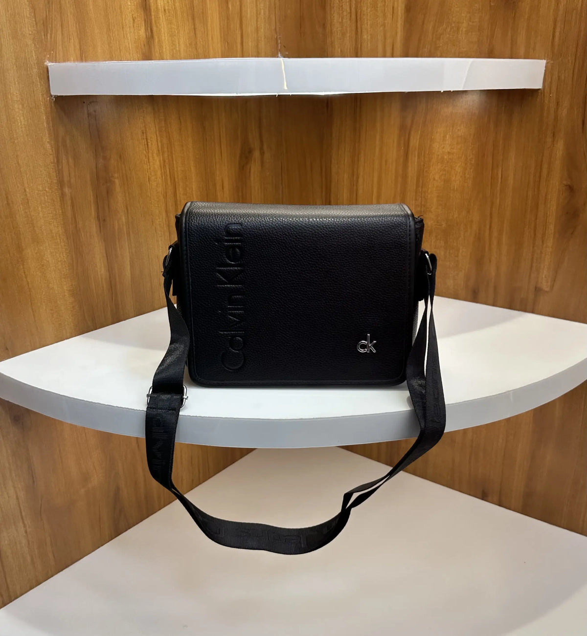Calvin Klei n Premium Sling Bag ck310