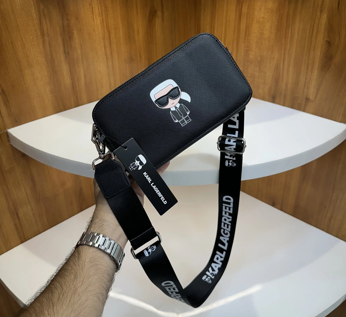 Karl Lagerfel d Luxury Sling Bag Black k0060