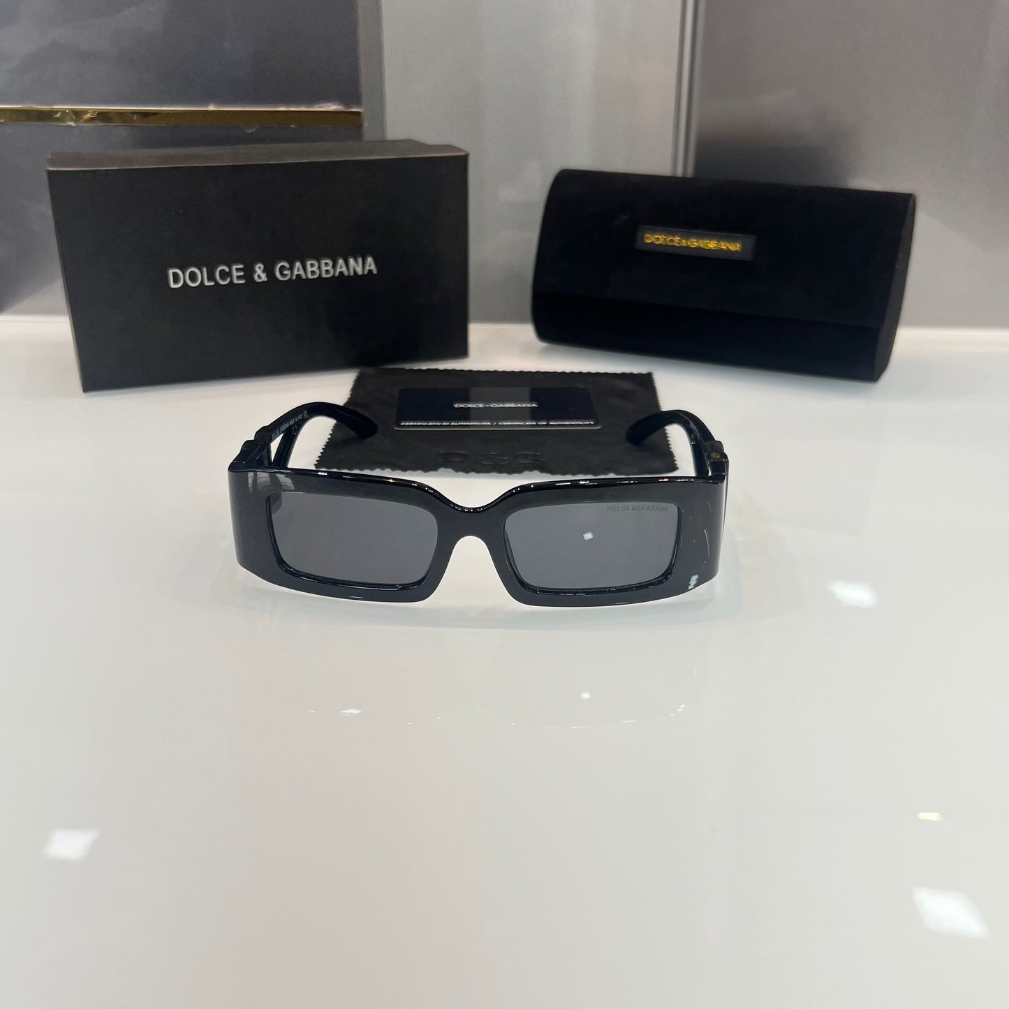 Dolce&Gabbana Black Designer Limited Edition Luxury Shade With Original Packing