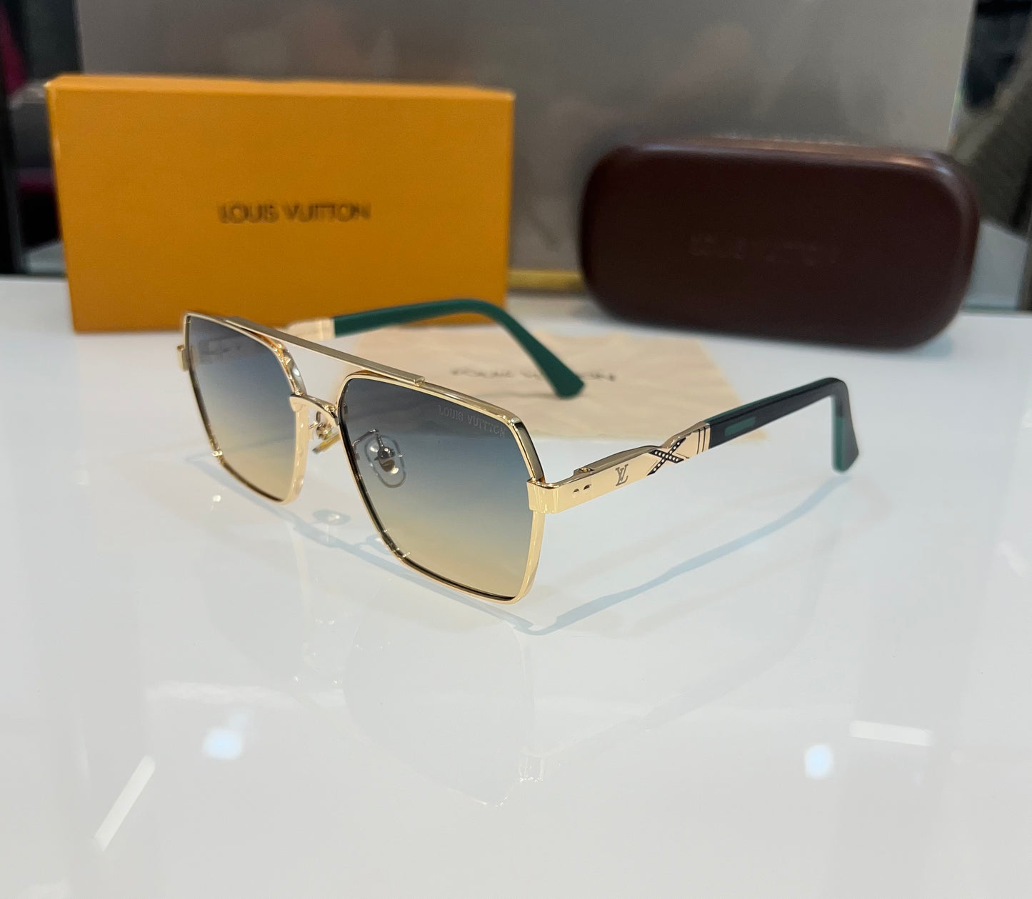 Louis Vuitton Gold GreenLuxury Shade With Original Packing