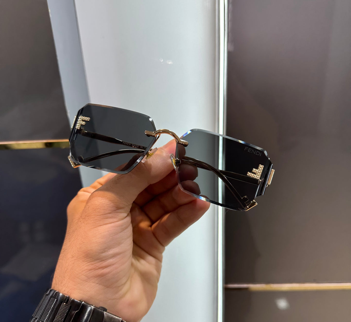 Fendi Black Shade Metal Luxury Shade With Original Packing