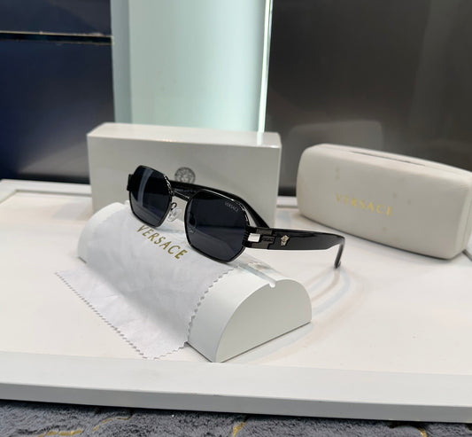 Versace All  lack Allu Arujun Luxury Shade With Original Box Packing