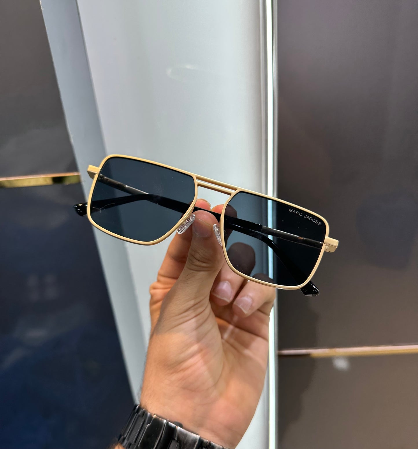 Marc Jacob Gold Black SRK Edition Luxury Shade With Original Packing