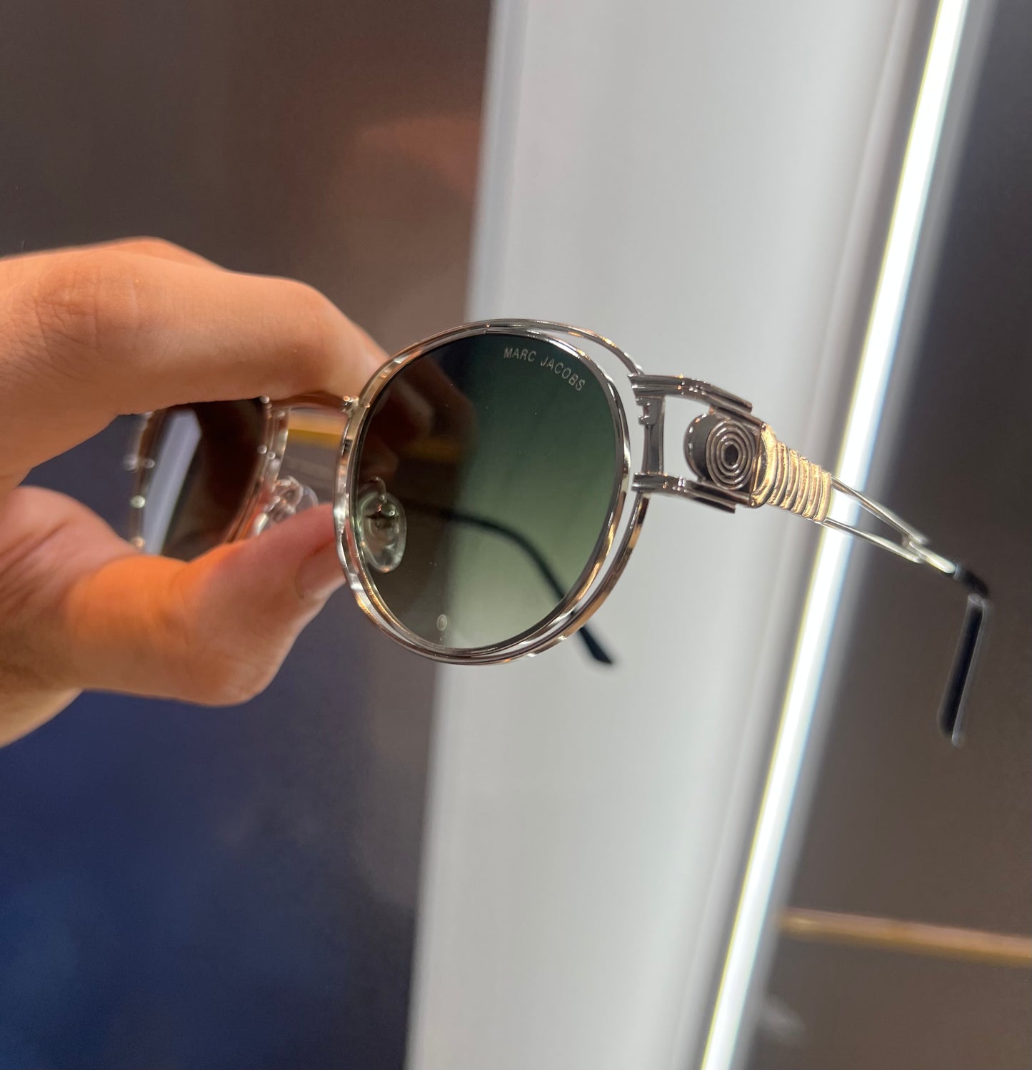 Marc Jacob Silver Green Round Unique Luxury Shade With Original Packing