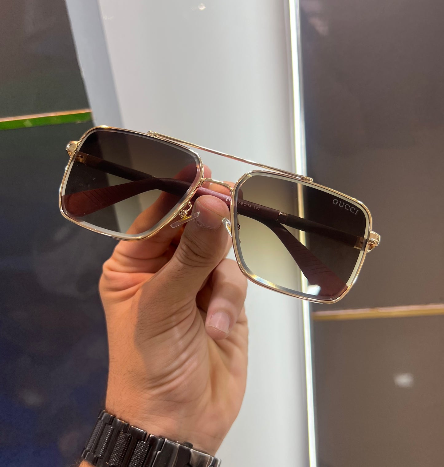 Gucci Brown Gold Metal Dual Luxury Shade With Original Packing