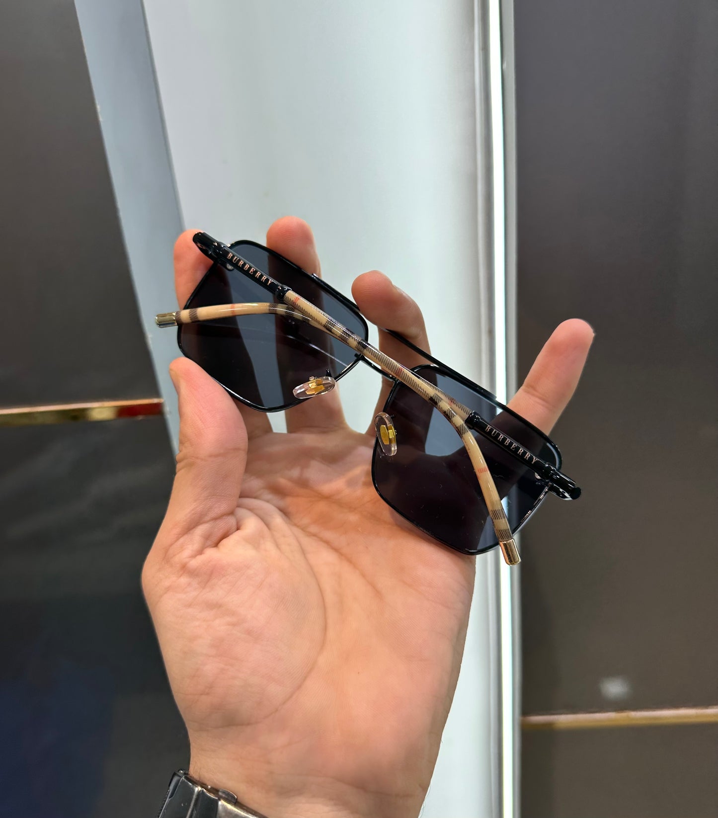 Burberry Black Metal Luxury Shade With Original Packing