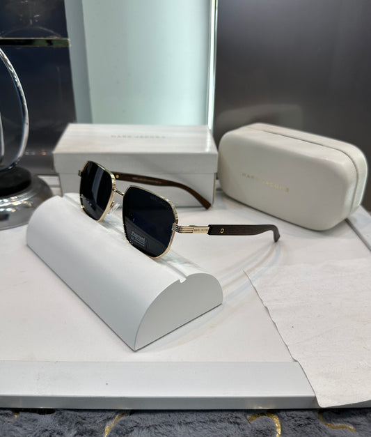 Marc Jacob Black Wooden Luxury Shade With Original Box Packing