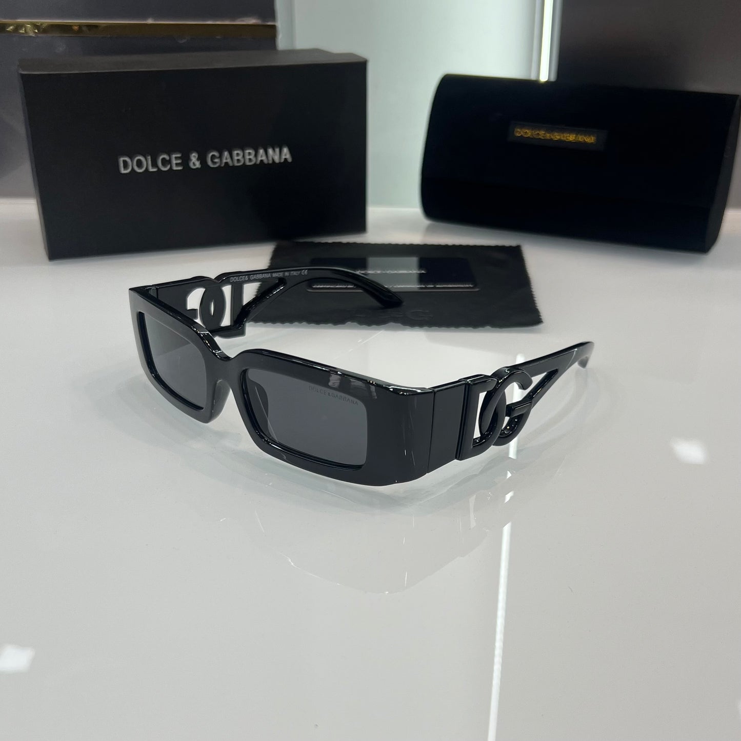 Dolce&Gabbana Black Designer Limited Edition Luxury Shade With Original Packing